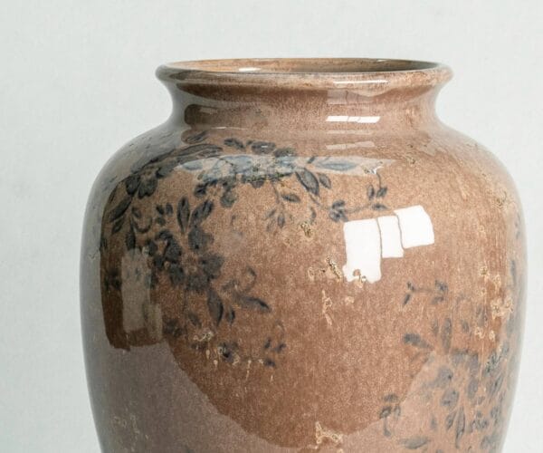 Elegant Brown Ceramic Vase Detail (4)