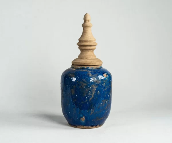 ceramic pagoda shape vase with lid (5)