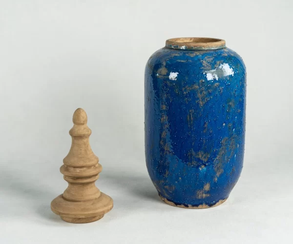 ceramic pagoda shape vase with lid (8)