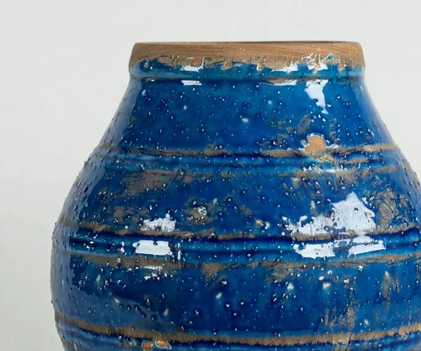 vintage deep blue vase display (5)