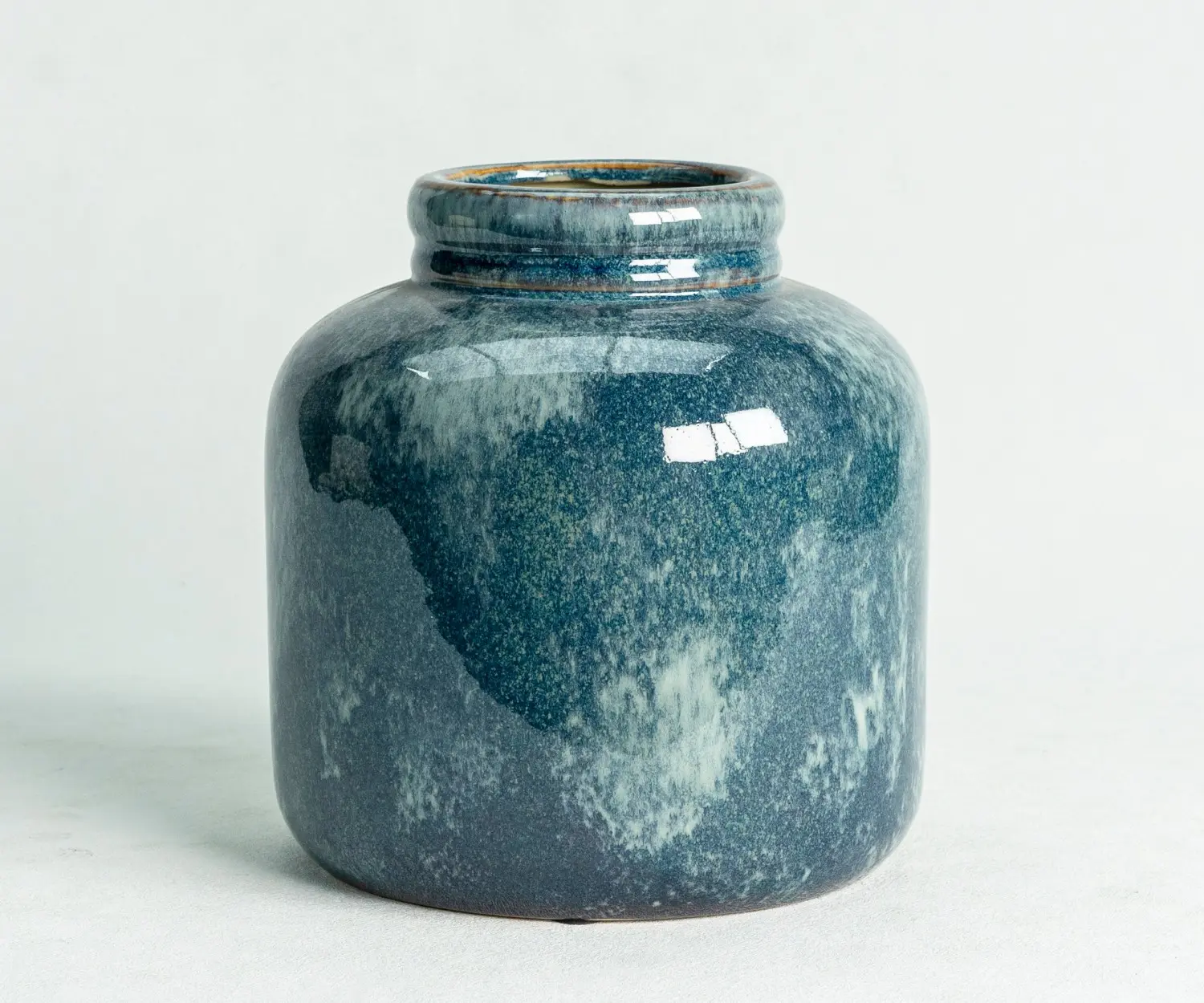 Deep Blue Vase Display (2)