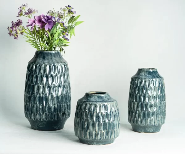 Wholesale blue textured ceramic vase (1)
