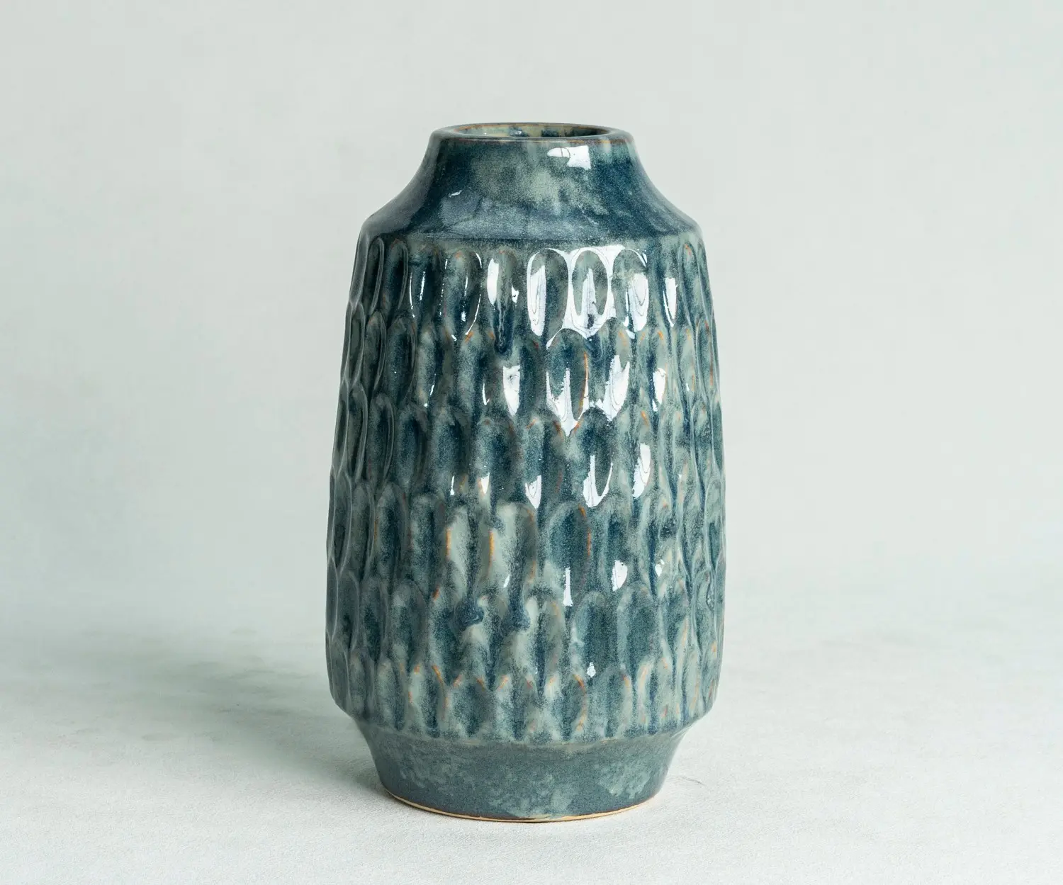 ceramic vase display (1)