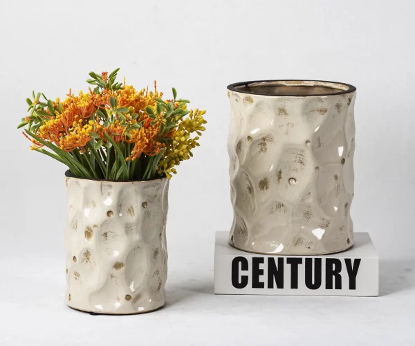 Wholesale Handcrafted Ceramic Vase with 3D Embossing Design - Image 2