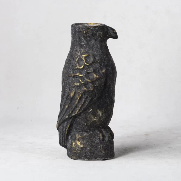Wholesale Decorative Vases – Features Eagle Shape and Feather Details – Image 3