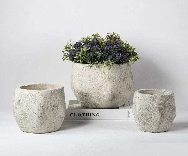 bulk planters with weathered finish (1)