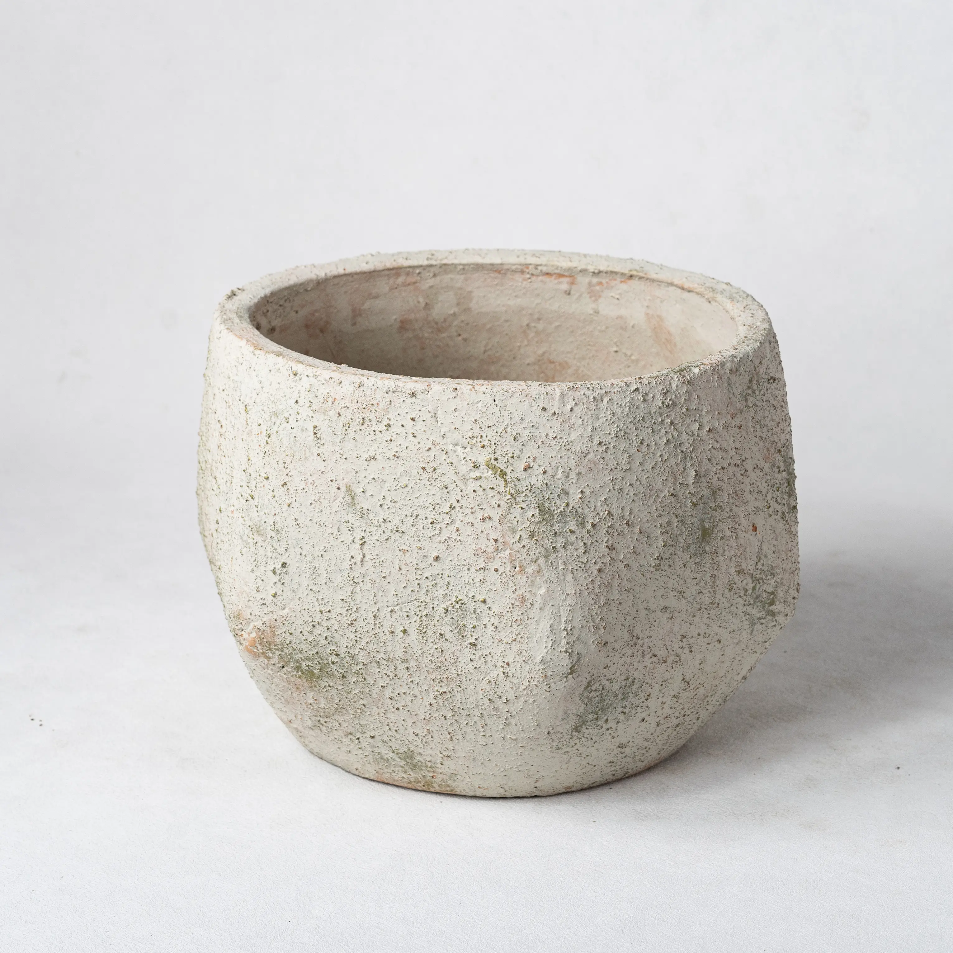 bulk planters with weathered finish (4)