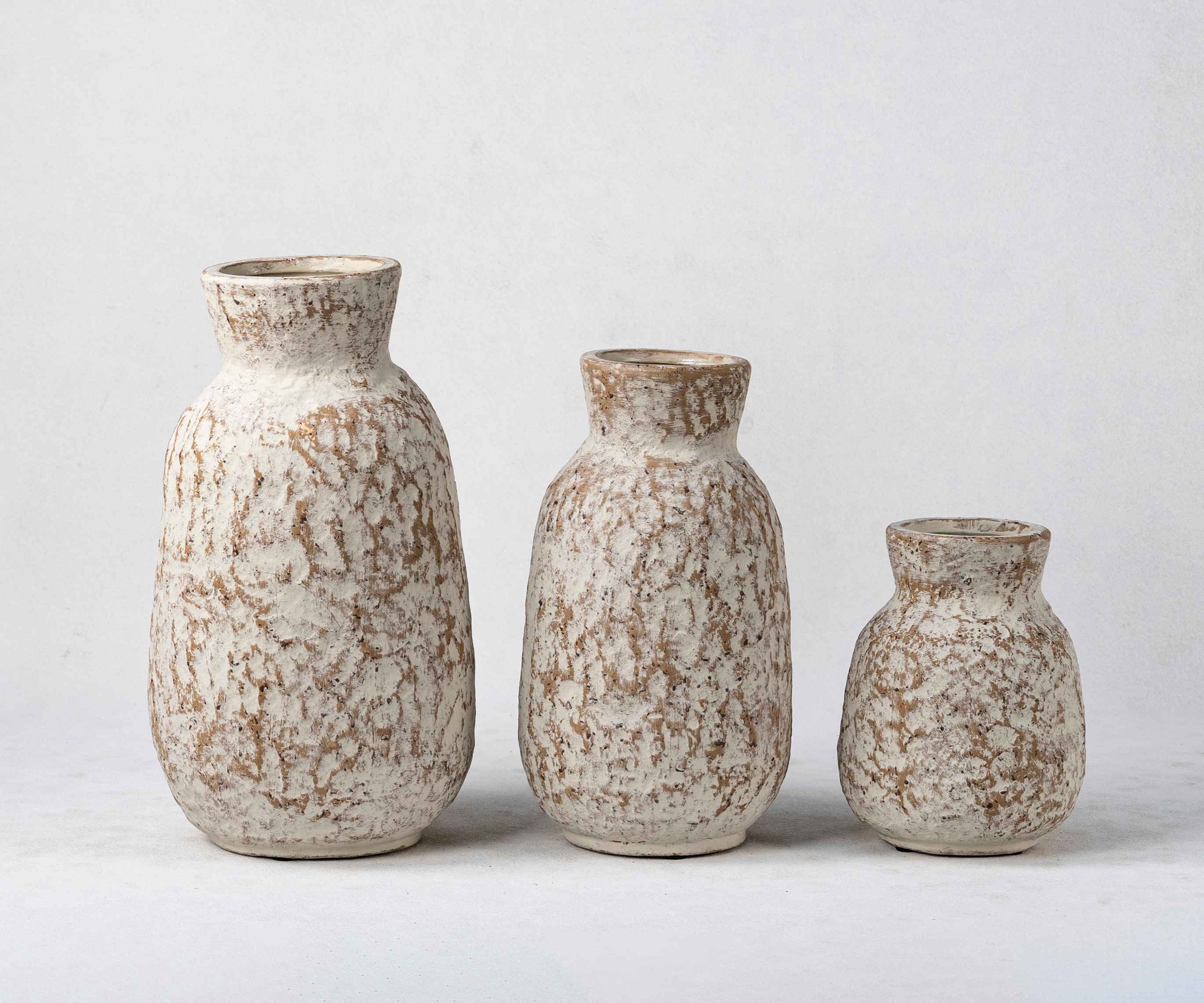 Wholesale Ceramic Plant Vases - Vertical Textures & Natural Patina - الصورة 5
